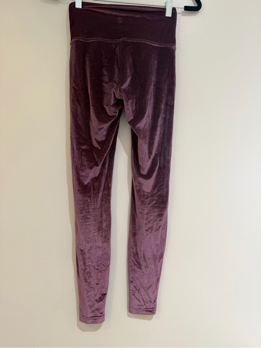 lululemon athletica Velvet High-Rise Leggings in Garnet limited Edition Size 4 - Picture 3 of 8